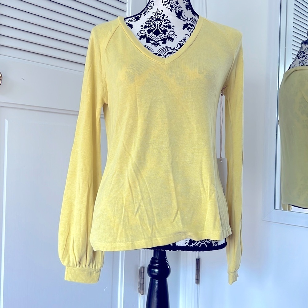 NWT Urban Outfitters soft long sleeve tee - Picture 1 of 8